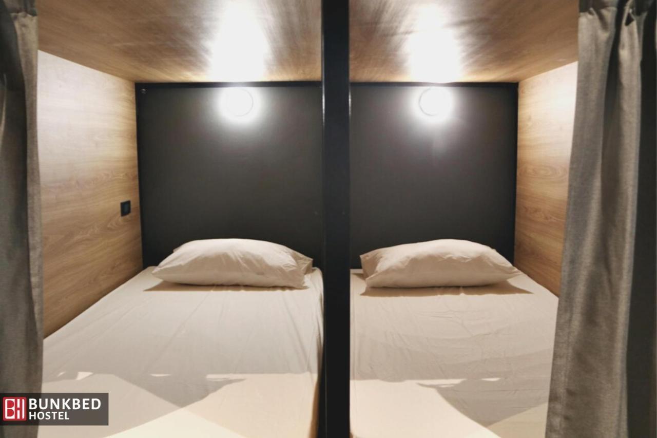 Bunkbed Hostel Makkasan Exterior photo