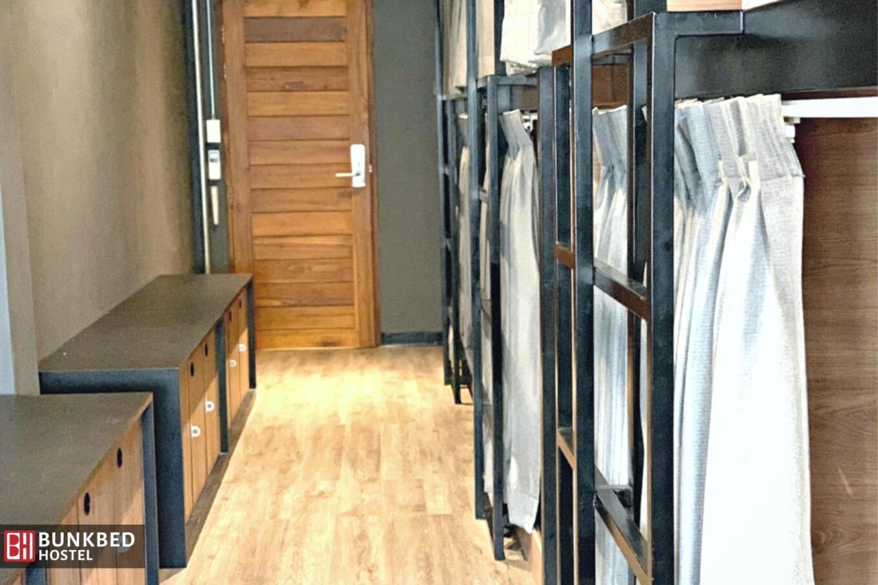 Bunkbed Hostel Makkasan Exterior photo